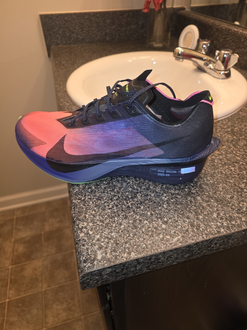 Nike Women's Zoom Fly Racing Shoe in Pink/Black Size 12 Womens & 10 1/2 Mens
